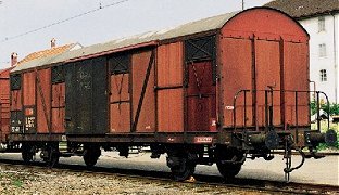 Roco 47580 - Covered Freight Car