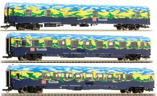 Roco 64163 - German Tourist Train Set #1 of the DB AG