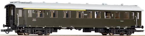Roco 64291 - 1/2 Class Passenger Wagon