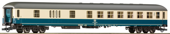 Roco 64679 - German 2nd Class Express Car of the DB