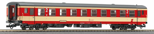 Roco 64776 - Passenger Wagon for Domestic Trains w/ Interior Lighting 2nd Class