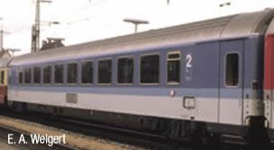 Roco 64927 - 2nd Class Express Train Wagon, DB