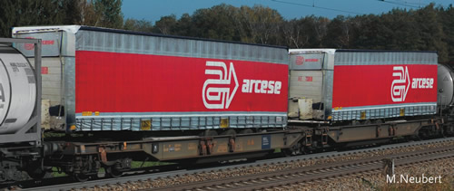 Roco 67408 - Articulated Double Pocket Wagon, AAE - arcese