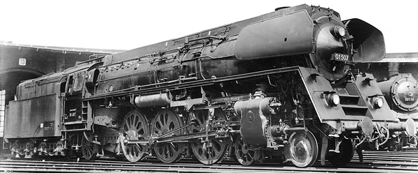 Roco 72135 - Steam locomotive 01 507, DR