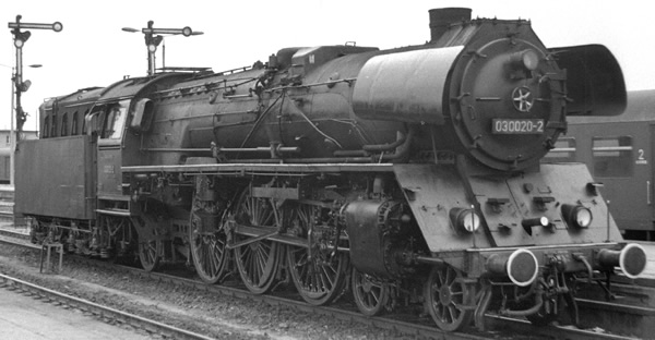 Roco 72183 - German Steam Locomotive BR 03 0075 of the DR