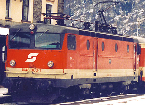 Roco 73393 - Austrian Electric Locomotive 1043.003-1 of the ÖBB (DCC Sound Decoder)