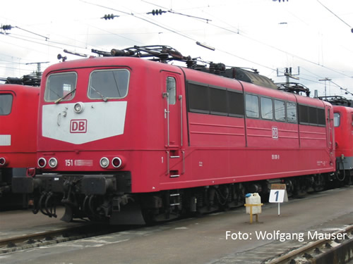 Roco 73410 - German Electric Locomotive BR 151 of the DB AG