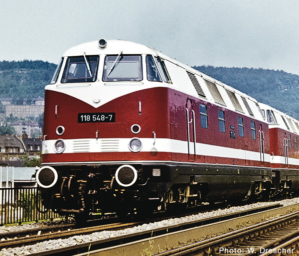 Roco 73886 - German Diesel locomotive 118 548-7 of the DR