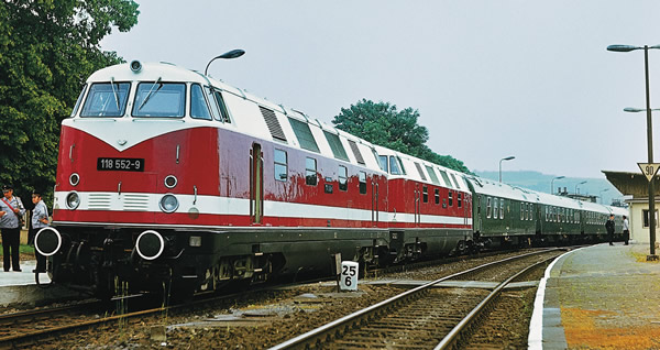 Roco 73888 - German Diesel locomotive 118 552-9 of the DR