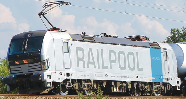 Roco 73916 - Electric Locomotive BR 193 Railpool (Sound)