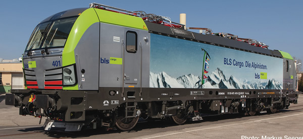 Roco 73920 - Swiss Electric Locomotive Class 475 Cargo of the BLS (Sound)