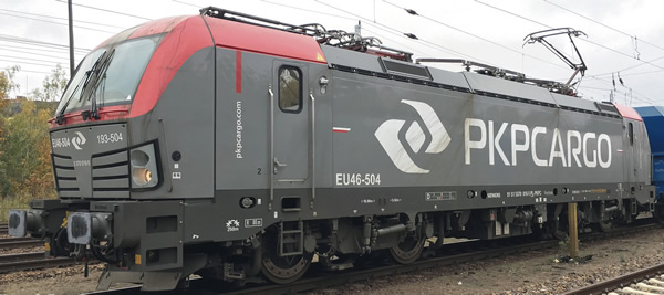 Roco 73930 - Polish Electric Locomotive BR 193 of the PKP (Sound)