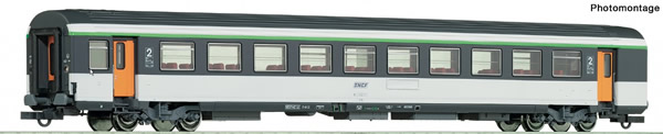Roco 74532 - 2nd class corail open-plan coach, SNCF