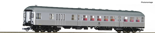 Roco 74590 - Commuter coach with control cab