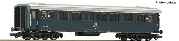 Roco 74600 - Italian 1st class passenger car of the FS