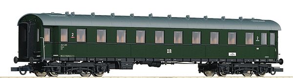 Roco 74862 - German Standard express train coach 2nd class of the DR