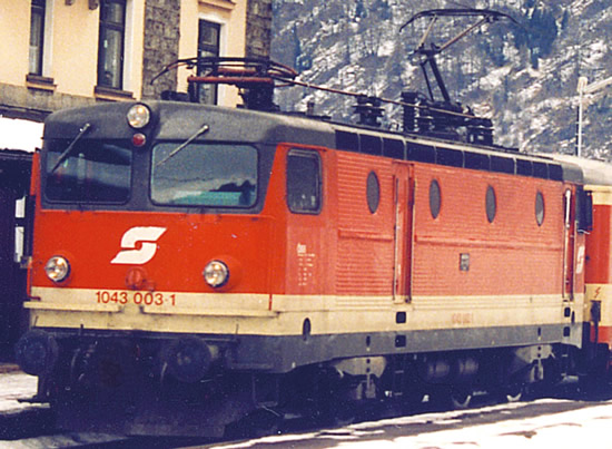 Roco 79393 - Austrian Electric Locomotive 1043.003-1 of the ÖBB (Sound Decoder)