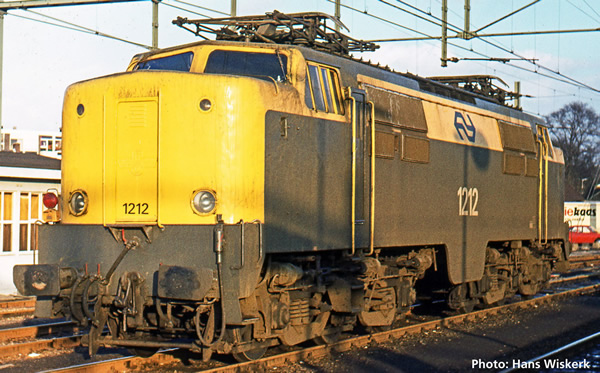 Roco 79831 - Dutch Electric Locomotive 1212 of the NS (Sound Decoder)