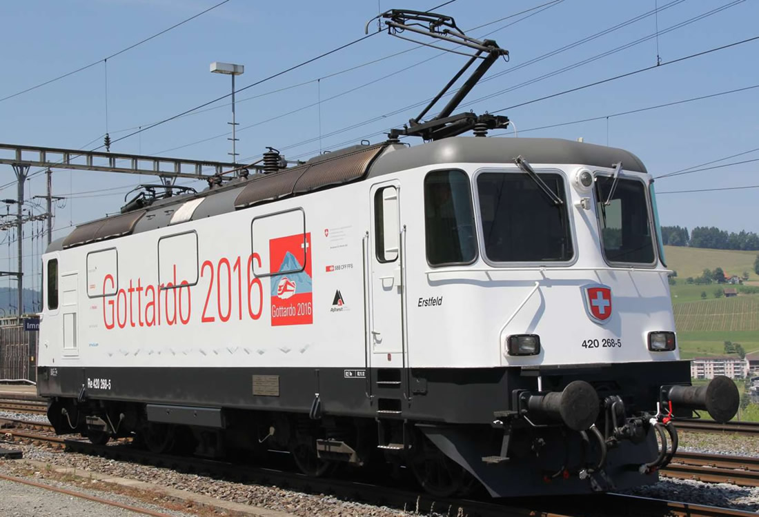 Roco 73252 - Swiss Electric Locomotive 420 268 â€žGo   ttardo 