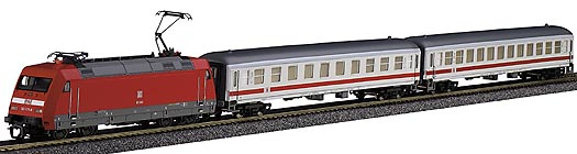 Tillig 01405 - Express coach set  w/bedding track
