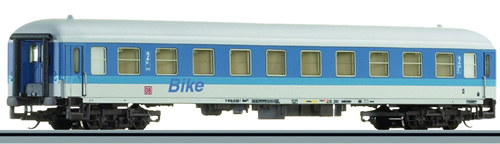 Tillig 13524 - 2nd Class Passenger Coach of the DB AG