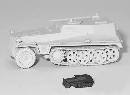 Trident 90270G - SdKfz 253 Armored Reconnaissance Vehicle grey