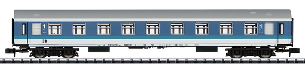 Trix 15486 - DR/GDR Type Y/B Express Train Passenger Car