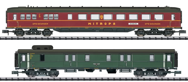 Trix 15801 - 2pc Berlin-Hamburg Express Train Passenger Car Set
