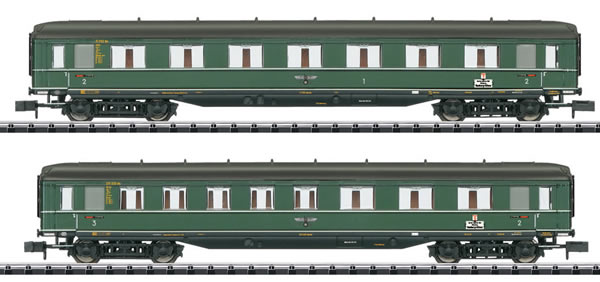Trix 15802 - 2pc Express Train Passenger Car Set