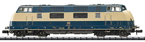 Trix 16222 - German Diesel Locomotive Series 220 of the DB