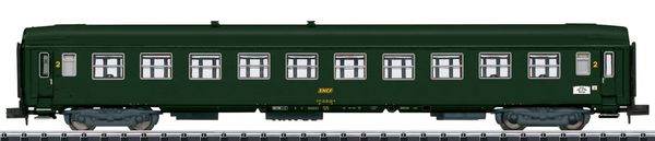 Trix 18428 - “Nizza – Paris” Express Train Coach of the SNCF