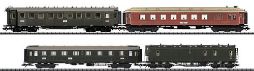 Trix 23394 - DRG D 119 Express Train Passenger 4-Car Set (L)