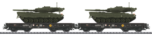 Trix 24211 - German Flat Car Set w. Tanks of the DB