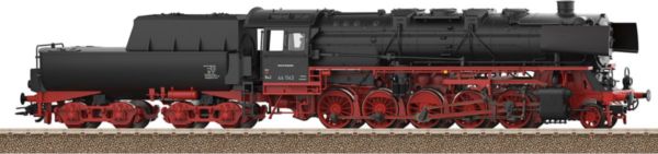 Trix 25745 - Class 44 Steam Locomotive with a Tub-Style Tender