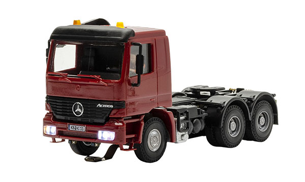 Viessmann 8011 - H0 MB ACTROS 3-axle articulate truck with rotating flashing lights, basic, functional model