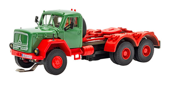 Viessmann 8012 - H0 MAGIRUS DEUTZ 3-axle articulate truck basic, functional model