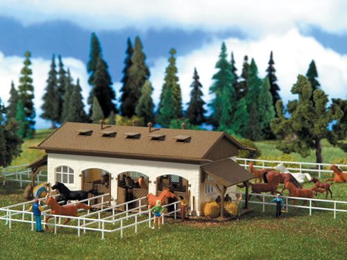 Vollmer 3790 - Riding Stable w/Horses
