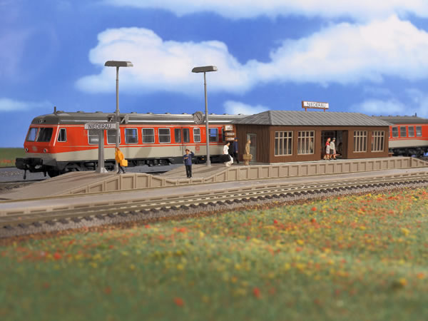 Vollmer 43549 - Platform Niederau with waiting hall