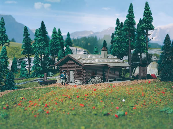 Vollmer 43708 - Hunting lodge with fountain and outhouse