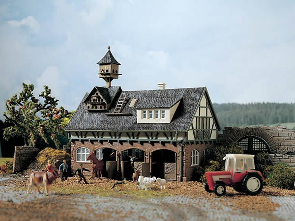 Vollmer 43726 - Stable with pigeonry and horse boxes removeable roof