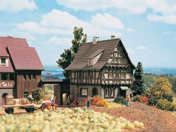 Vollmer 49530 - Half-timbered house with yard gate