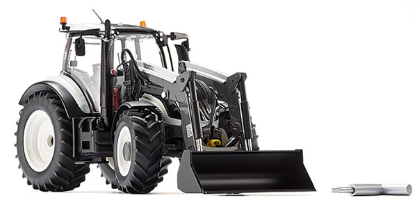 Wiking 77815 - Valtra T174m Frontloader